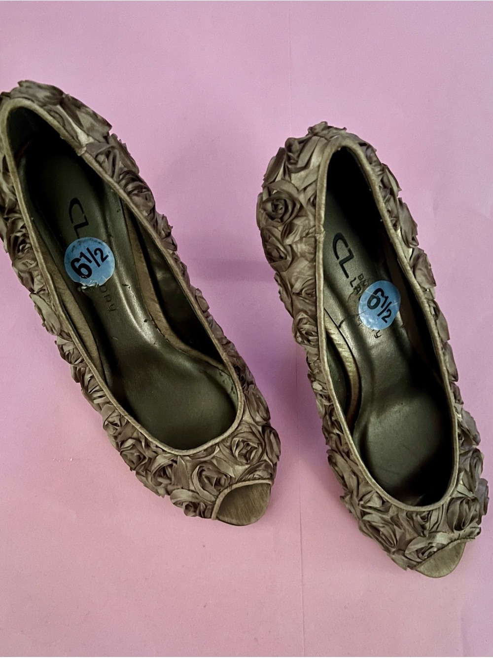 Chinese Laundry Bronze Floral Rosette Peep-Toe Pumps sz 6.5